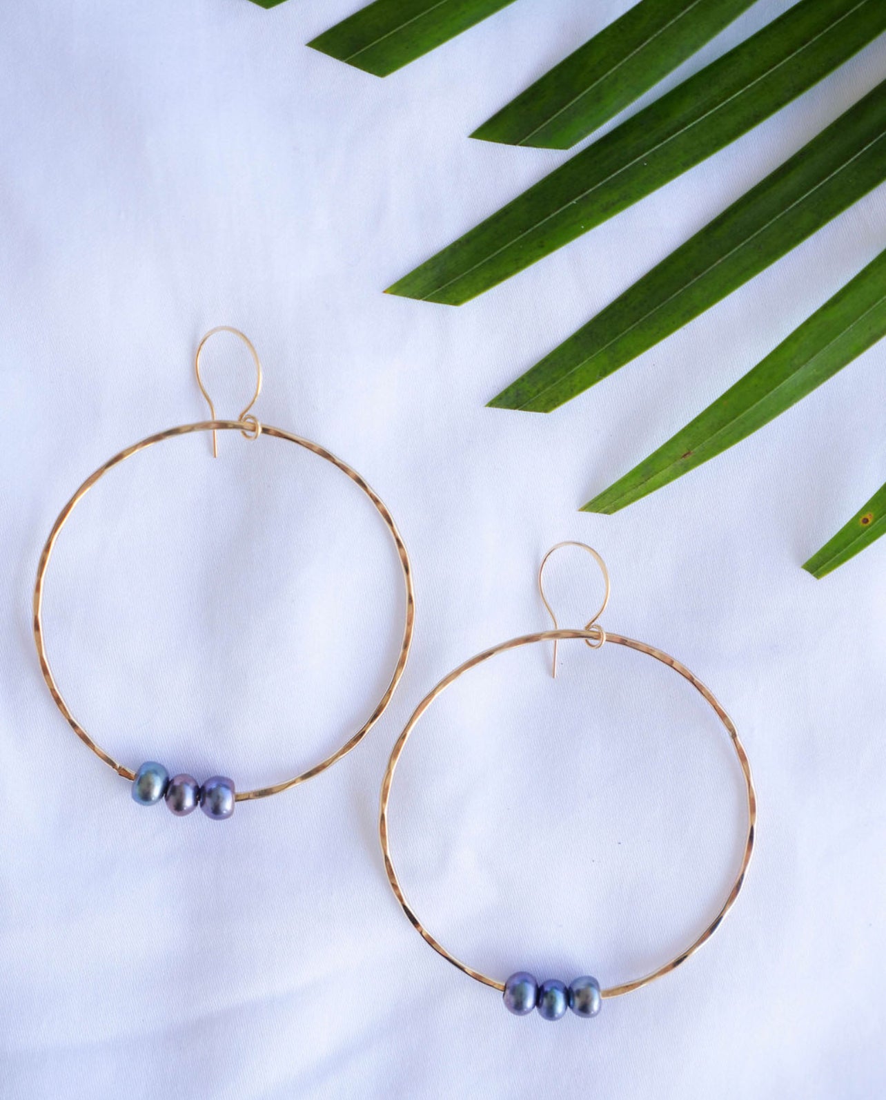 Freshwater pearl hoops