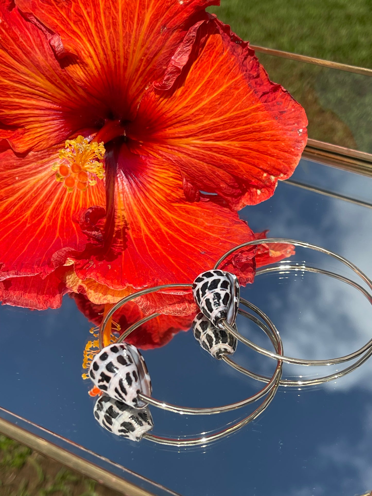 Hebrew shell Bangle